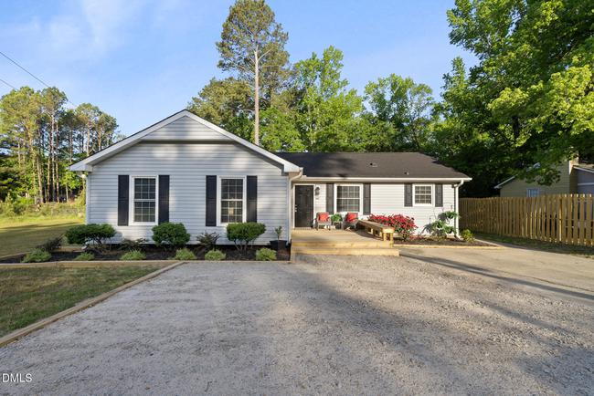 142 W Haywood Street, NC 27591