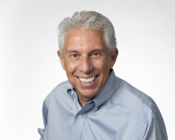 Photo of Elliot Welan