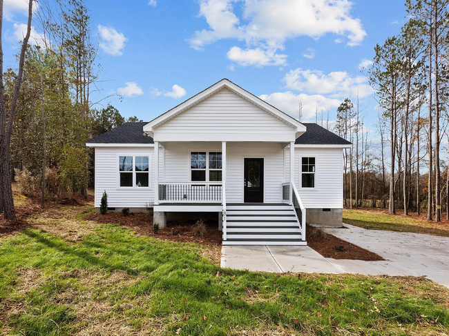 81 Dale Ridge Dr, NC 27569