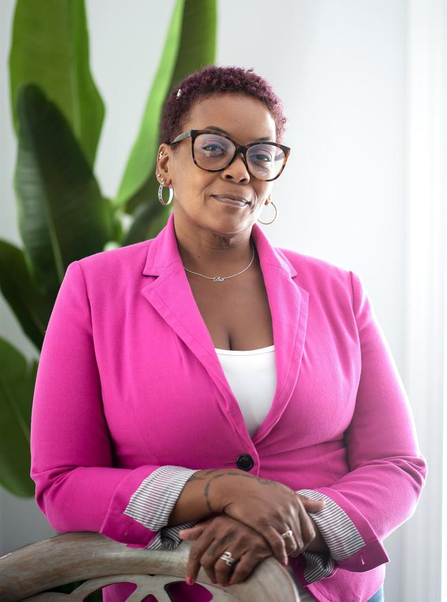 Photo of Roshonda Peele,