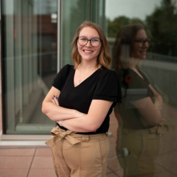 Photo of Katlyn Bronzalez