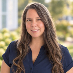 Photo of Samantha Lewis