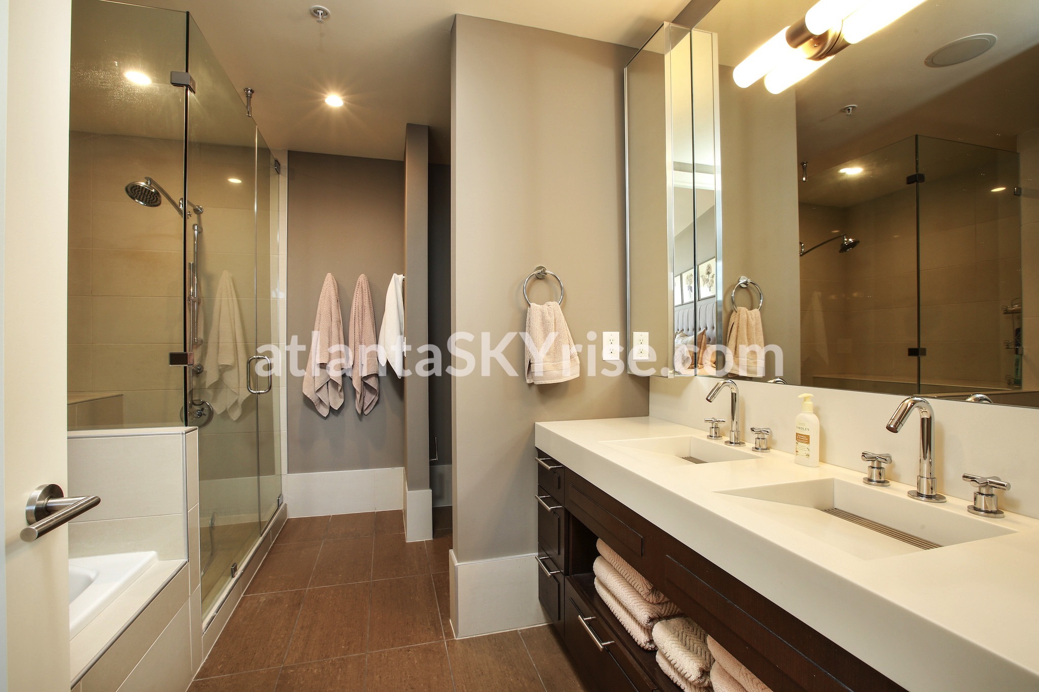 The Brookwood, Luxury Midtown Condos, Atlanta, (GA) 30309