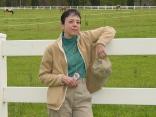 Photo of Julie Wright,