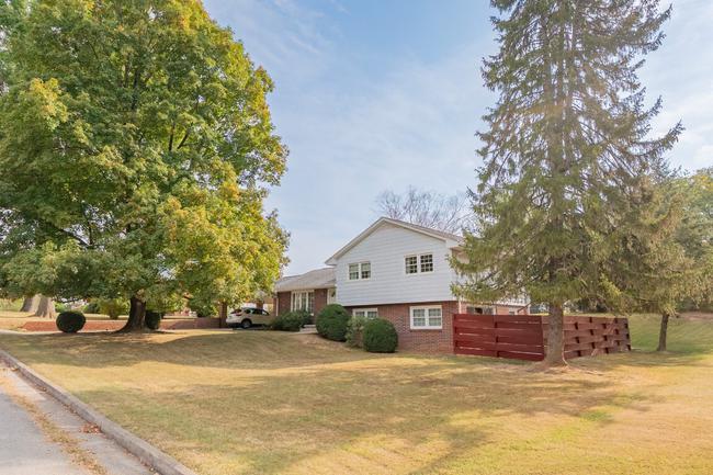 1512 8th Street, VA 24141