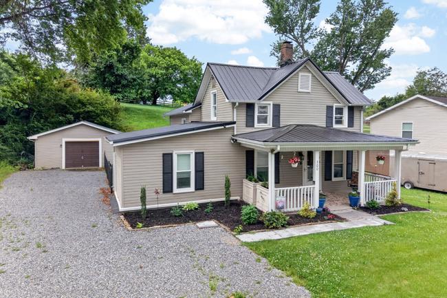 300 Forest Avenue, VA 24141