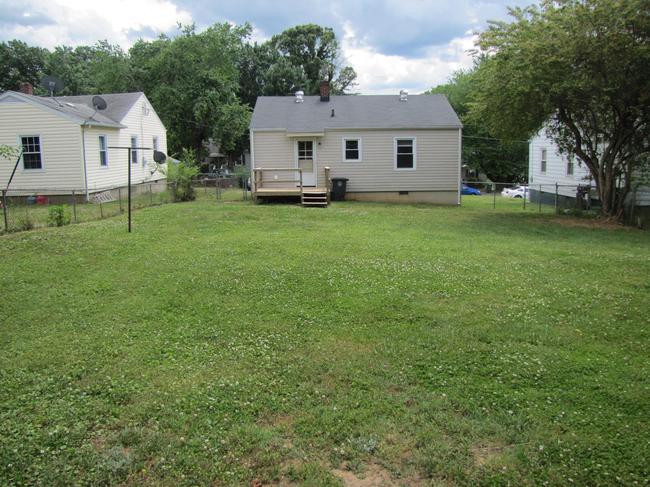 1120 Stratford Rd, VA 24502