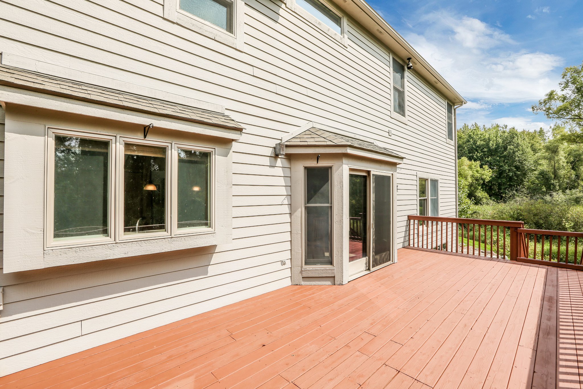 2077 Prairie Dunes Court South, Ann Arbor MI 48108. Brick Colonial in