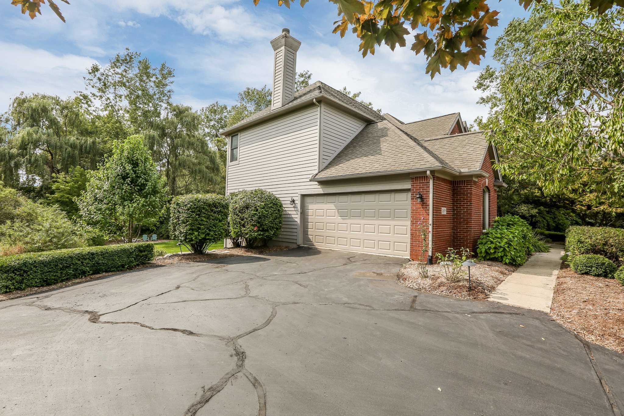 2077 Prairie Dunes Court South, Ann Arbor MI 48108. Brick Colonial in