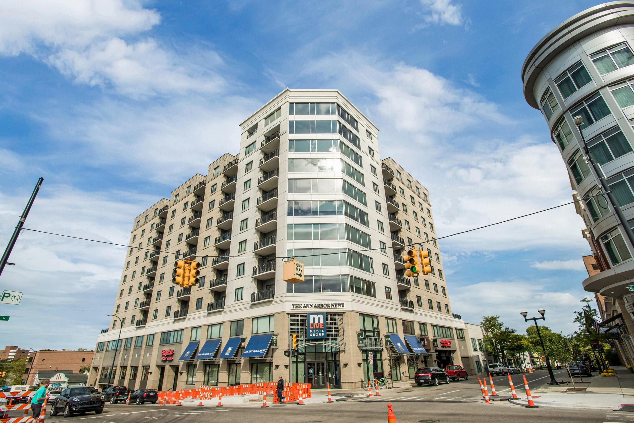 111 N Ashley St, Ann Arbor, MI 48104. Amazing opportunity to live in