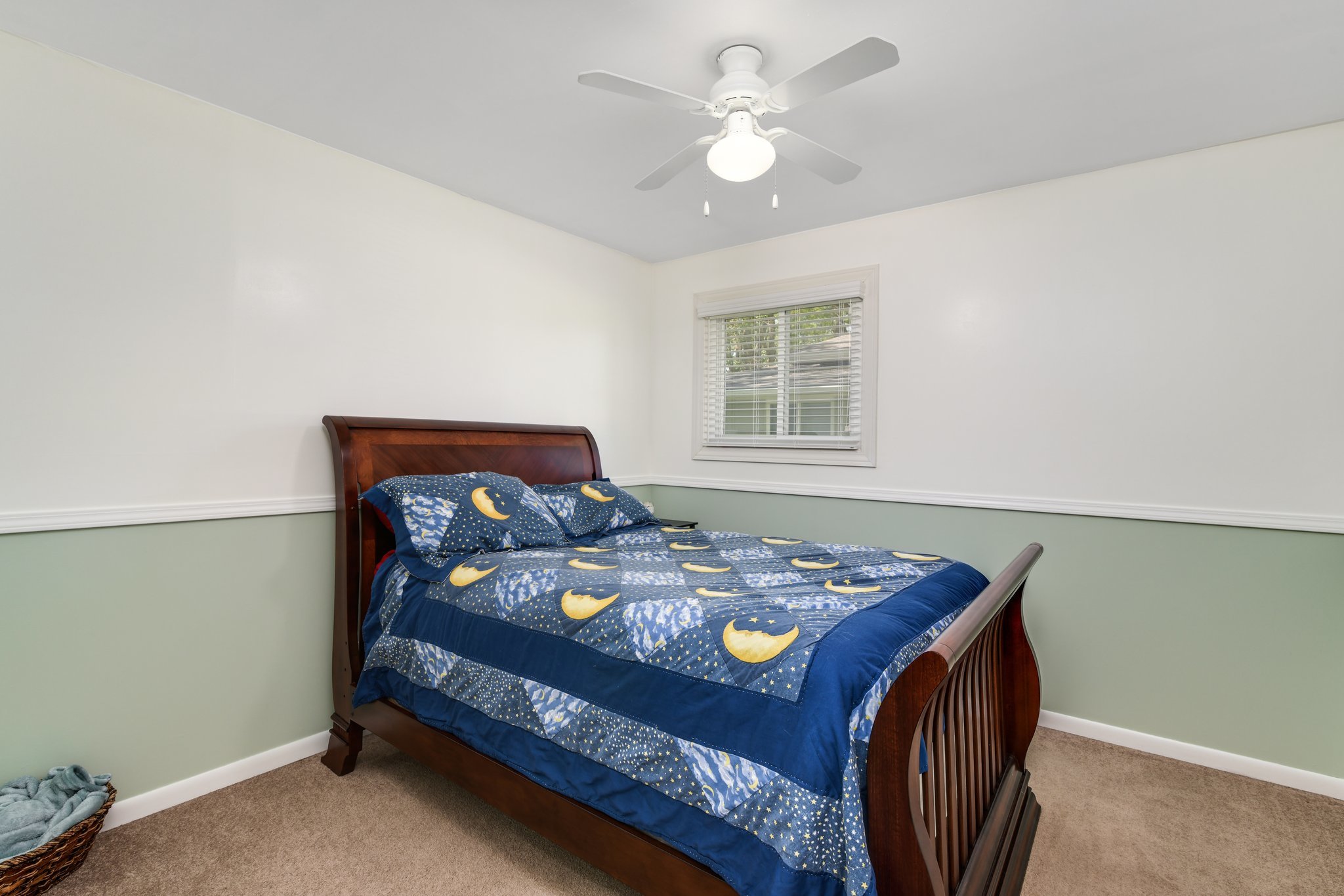 3415 Rush Lake Road, Pinckney, MI 48169. Wonderful SplitLevel home