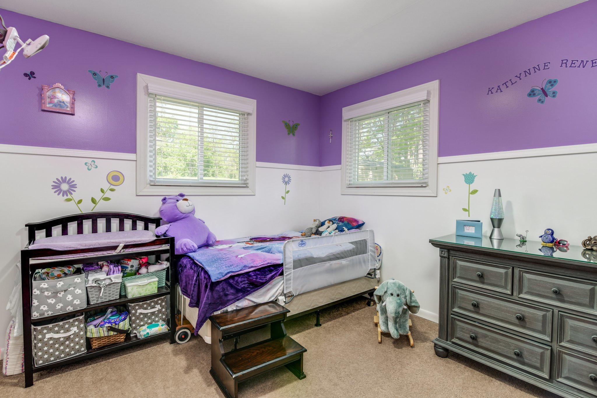 3415 Rush Lake Road, Pinckney, MI 48169. Wonderful SplitLevel home