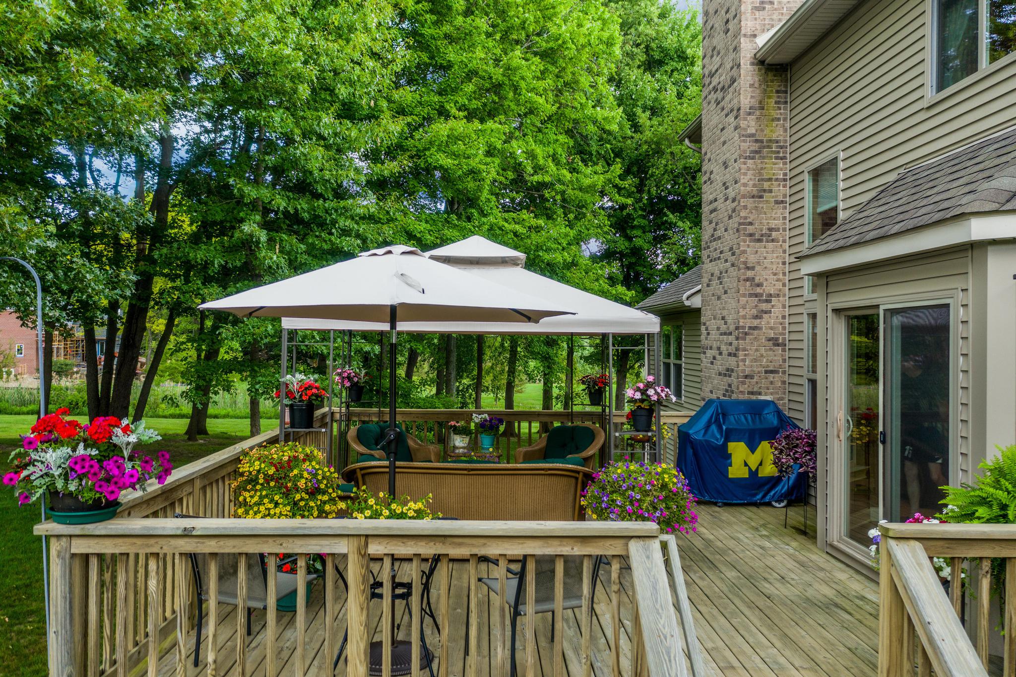 5289 Dixboro Farms Drive, Ann Arbor, MI 48105. Spread out indoors and