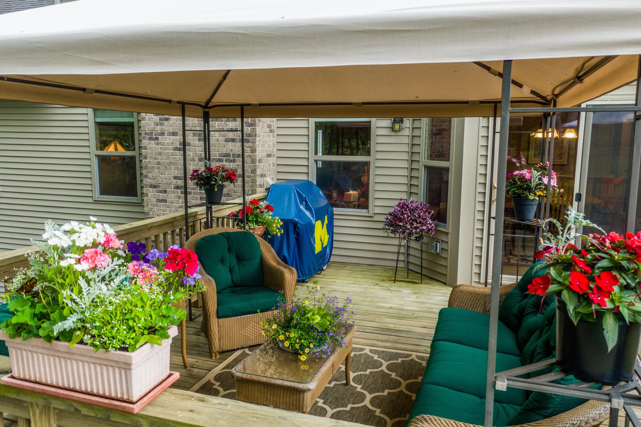 5289 Dixboro Farms Drive, Ann Arbor, MI 48105. Spread out indoors and