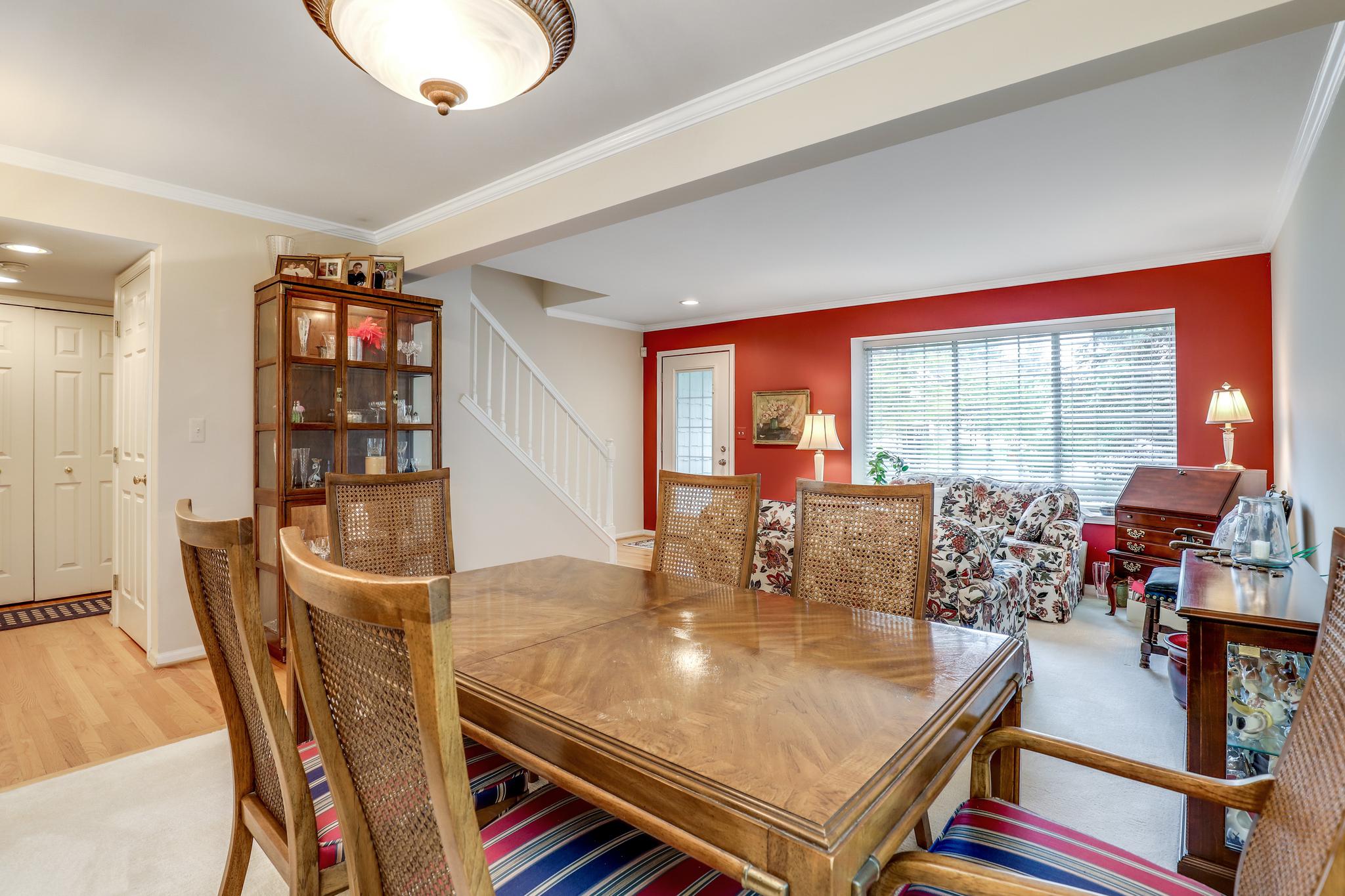 427 Sommerset Ct, Ann Arbor, MI 48103. Detached Condo in Ann Arbor