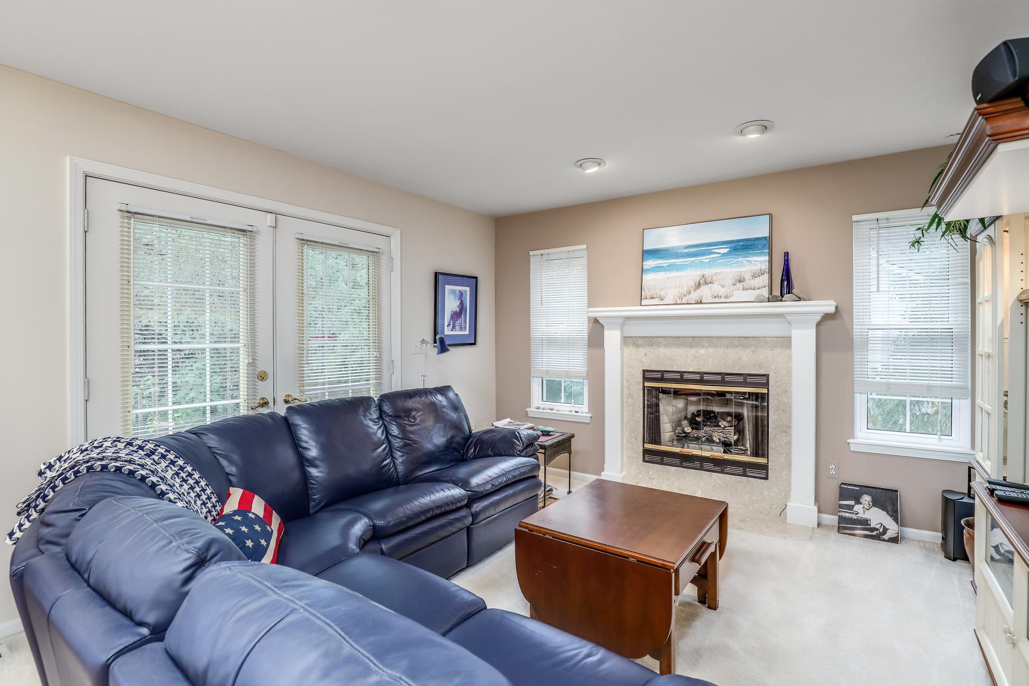 427 Sommerset Ct, Ann Arbor, MI 48103. Detached Condo in Ann Arbor