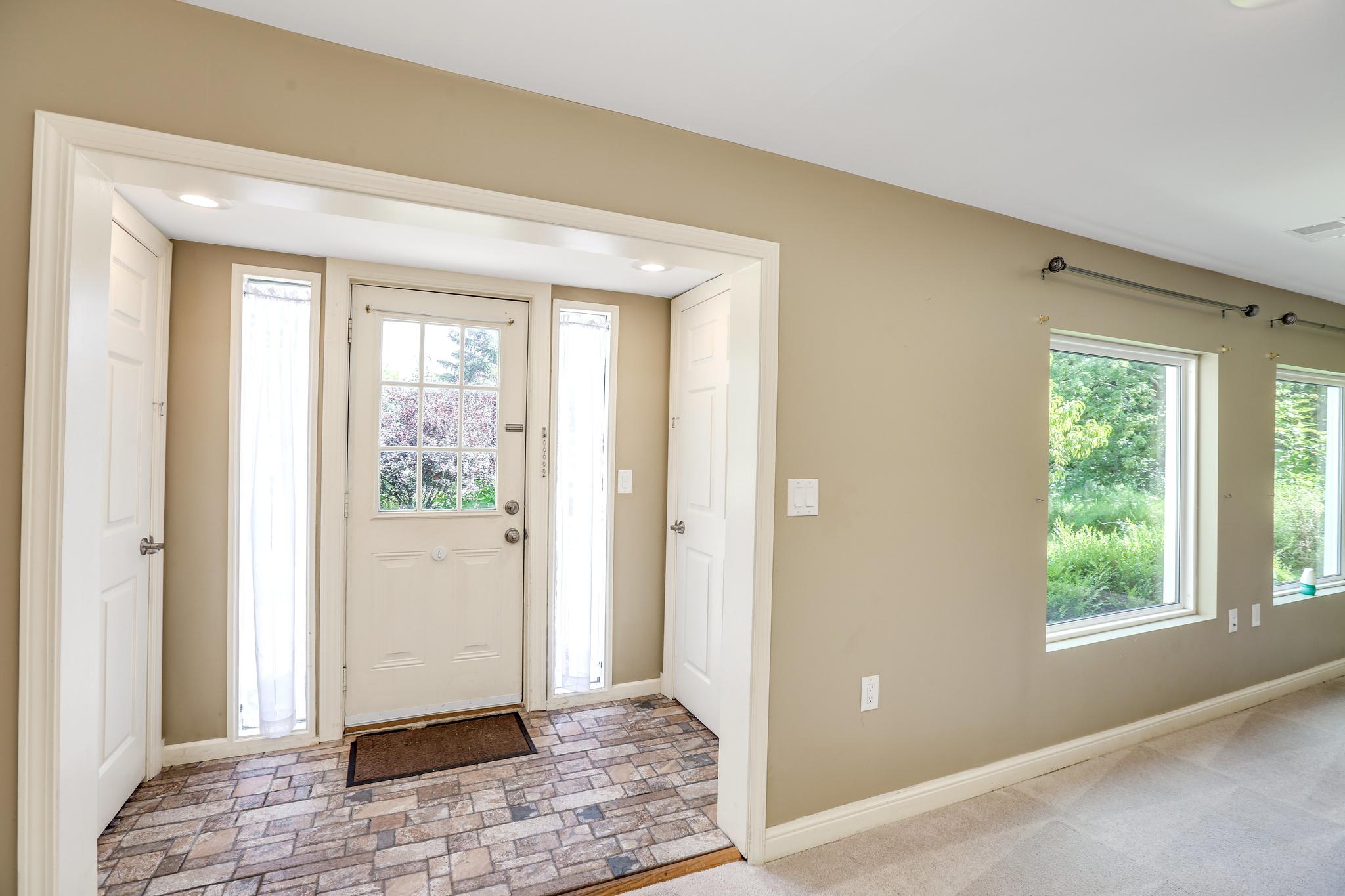 1684-warren-rd-ann-arbor-mi-48105-light-filled-and-private-home-in
