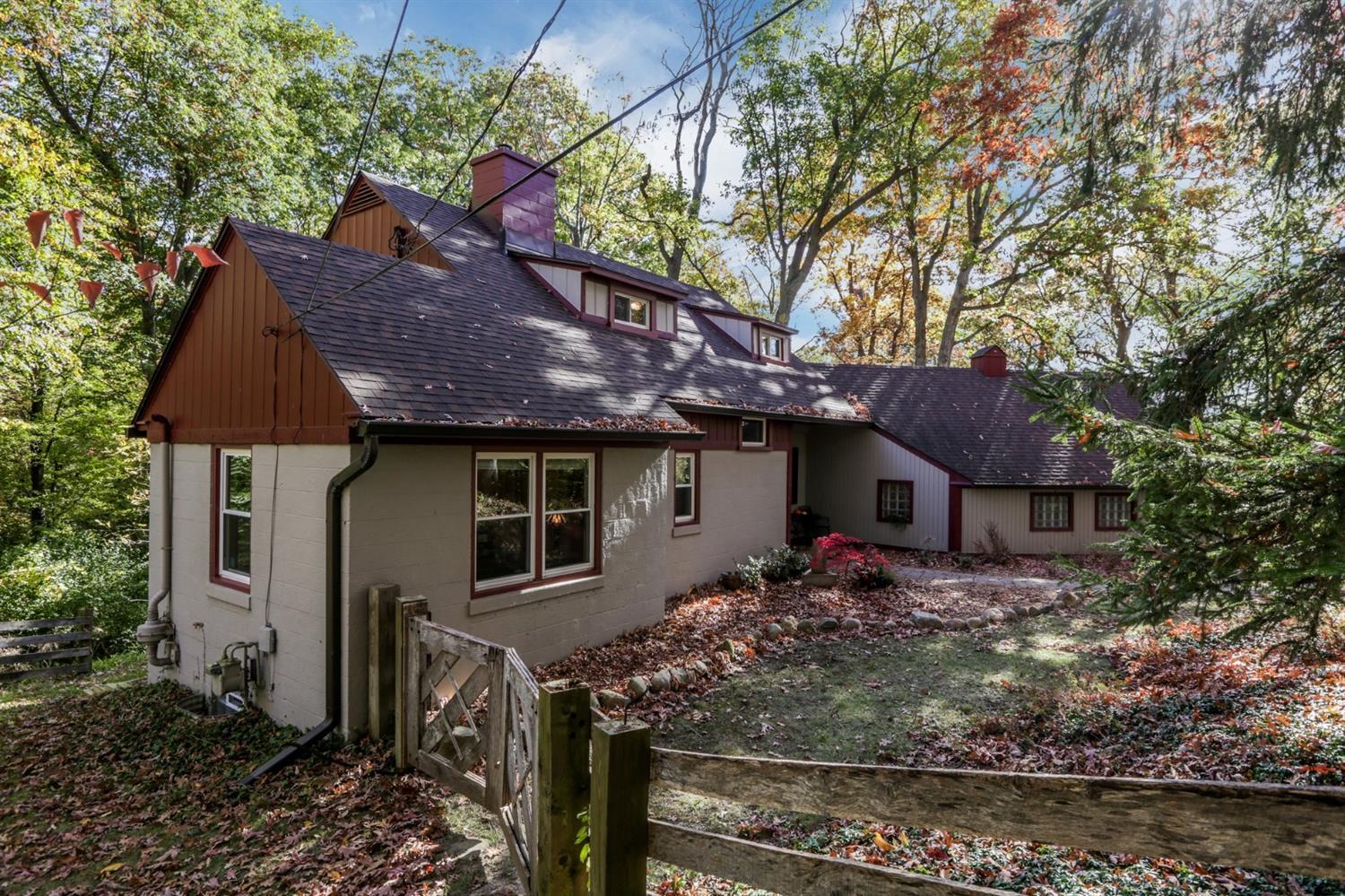 1925 Hogback Road, Ann Arbor, MI 48105. Stylishly updated home with