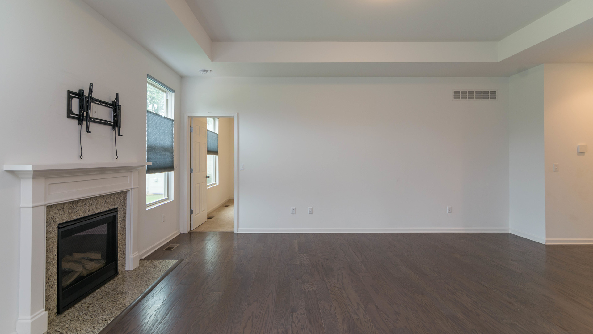 8391 Stamford Road, Ypsilanti, Mi 48198. Stunning Turn Key Ypsilanti