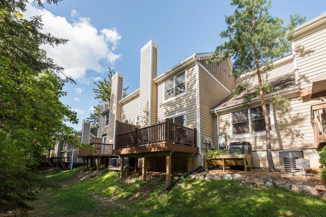 2434 Mulberry Court, MI 48104