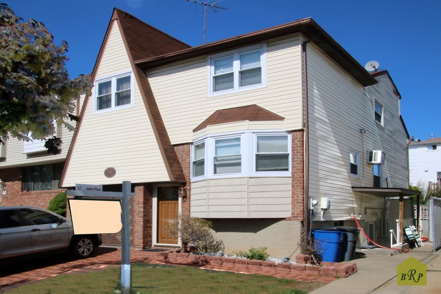 Newly renovated 3 bedroom single family house for SALE in New