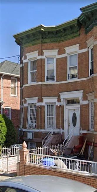 125 EAST 42 St , NY 11203
