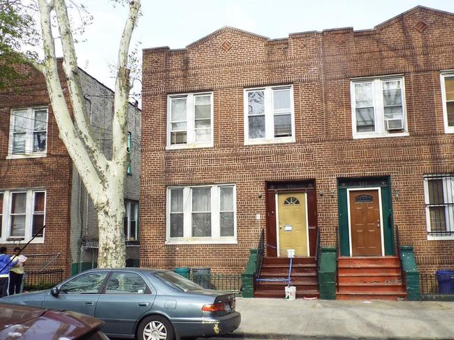 593 Bradford St , NY 11207