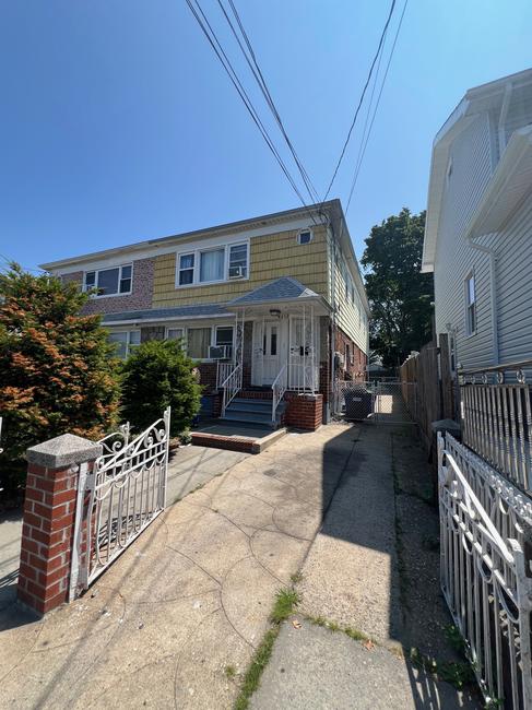 8916 Avenue L , NY 11236