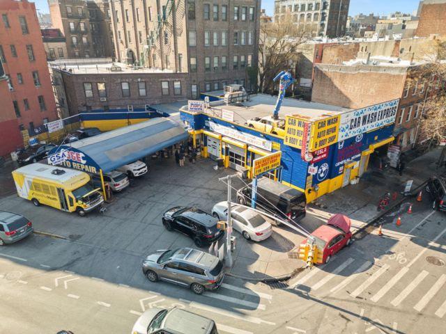 225 Union Ave , NY 11211