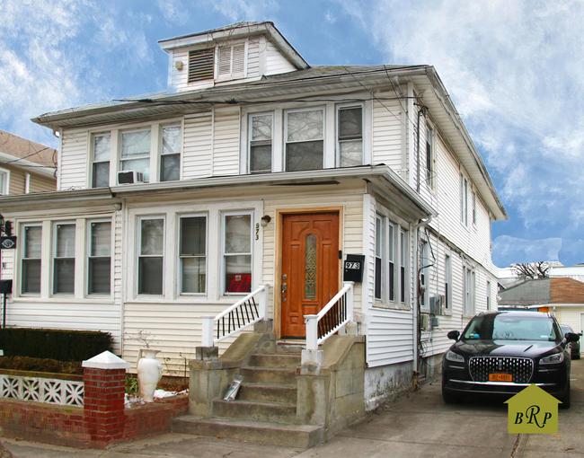 973 EAST 32ND ST , NY 11210