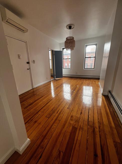 53 6th Avenue , NY 11238