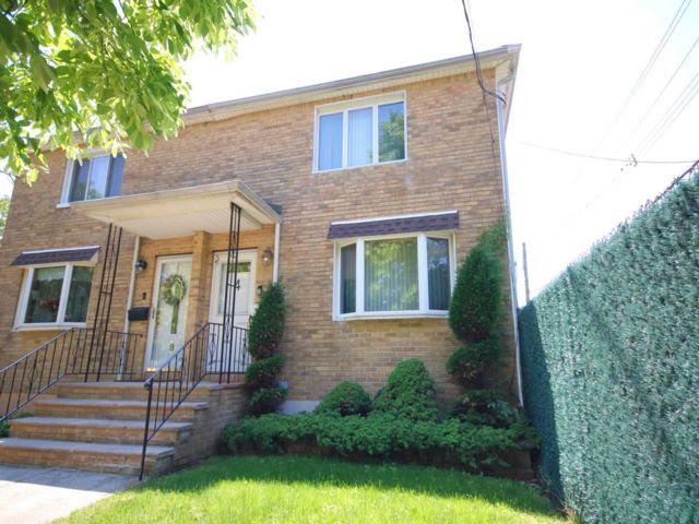 4 Reno Ave , NY 10306