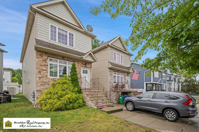 32 Wild Avenue , NY 10314