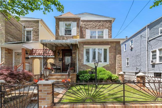 137-56 233rd St , NY 11422