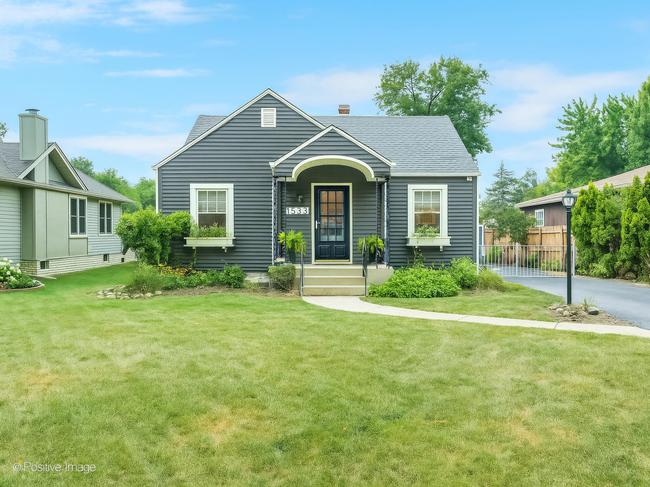 1533 Burr Oak Road, IL 60430