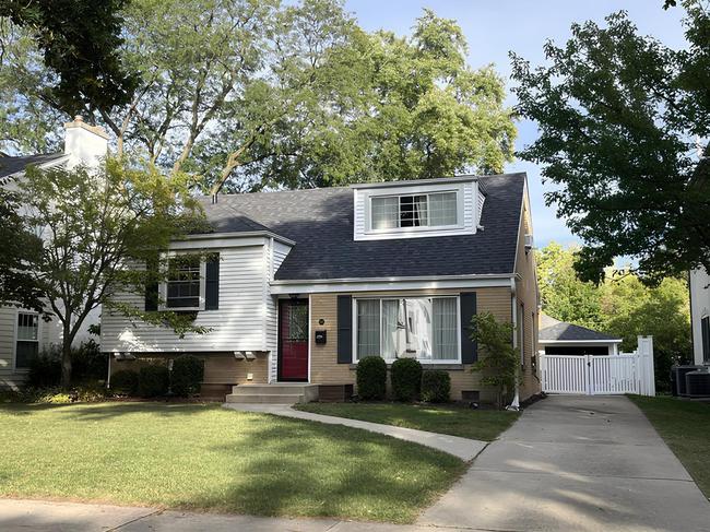 831 S. Kensington Avenue, IL 60525