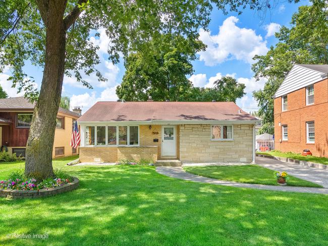 740 S. La Grange Road, IL 60525