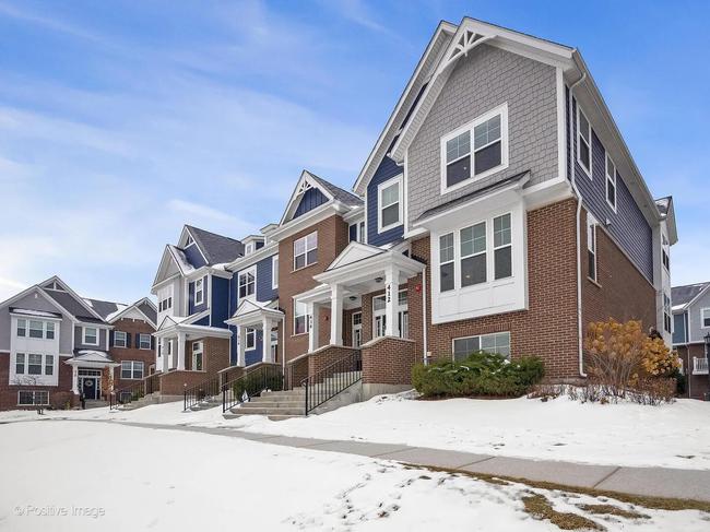 412 Bluff Avenue, IL 60525