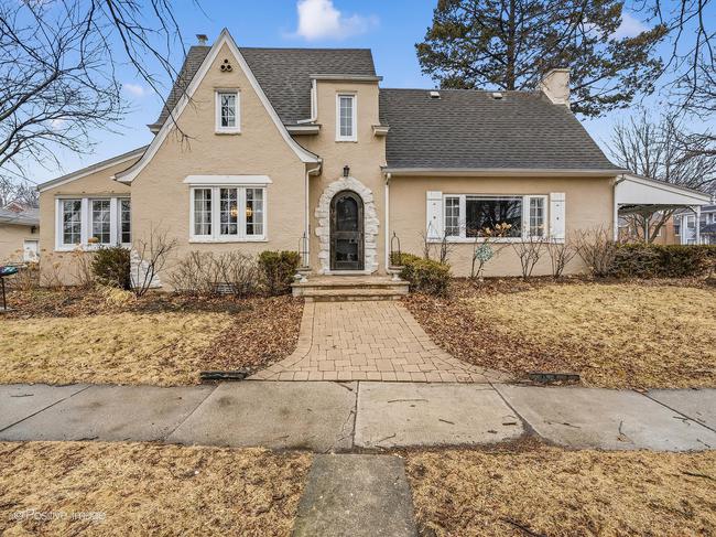 702 N. Catherine Avenue, IL 60526