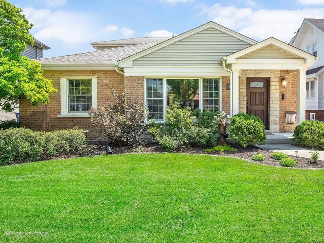 1217 Newberry Avenue, IL 60526