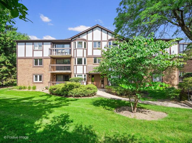 6820 Joliet Road - Unit 5, IL 60525