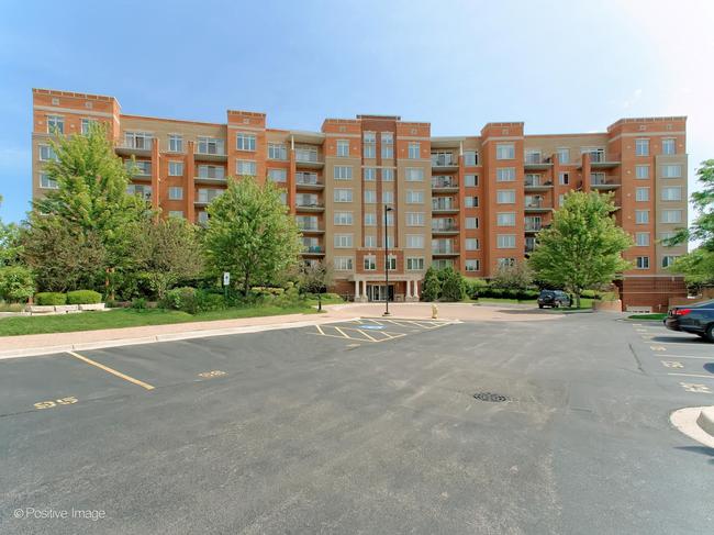 1 N. Beacon Place - Unit 511, IL 60525