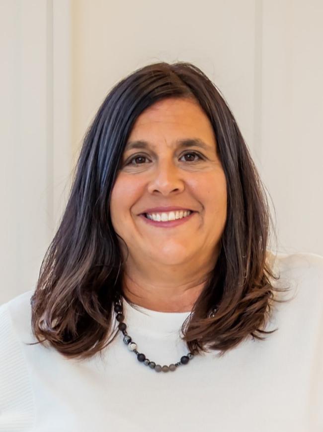 Photo of Lisa Gentile