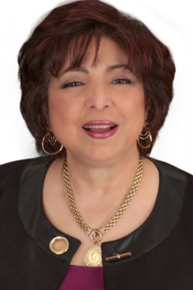 Photo of Nadia Alkateeb,