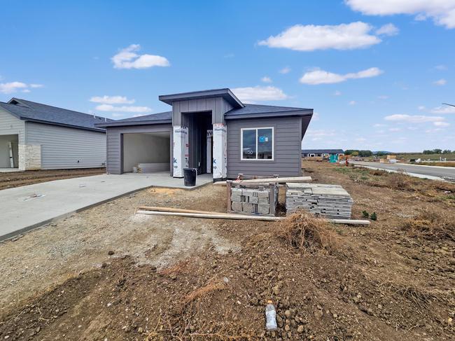 1150 Edelman Loop, WY 82801