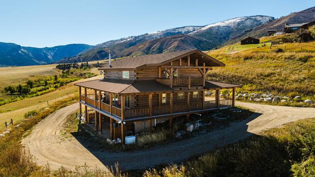 71 Lower Hideaway Lane, WY 82801