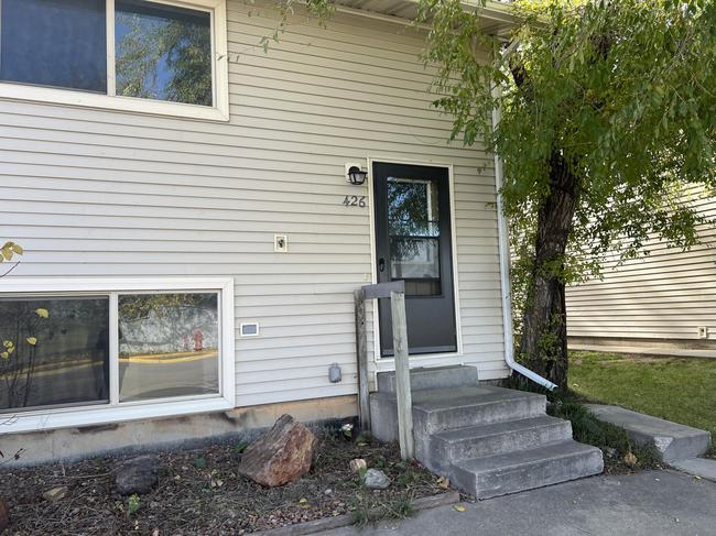 426 W 11th, WY 82801