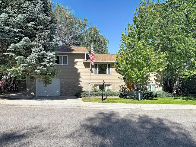 707 Circle Drive, WY 82834