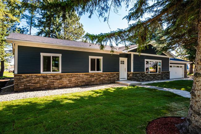 1039 2nd Avenue East, WY 82801