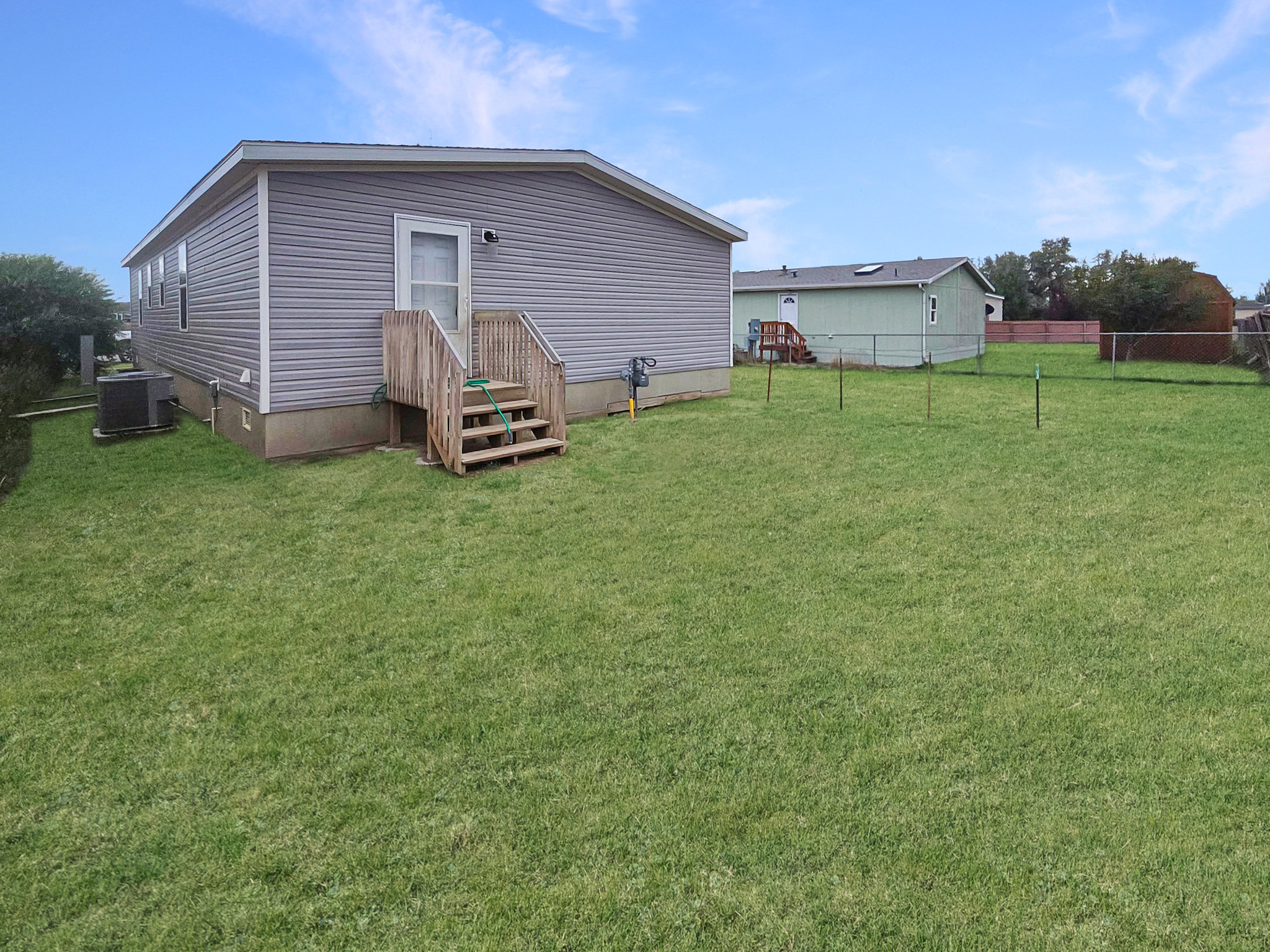 Picture does not reflect current condition of grass